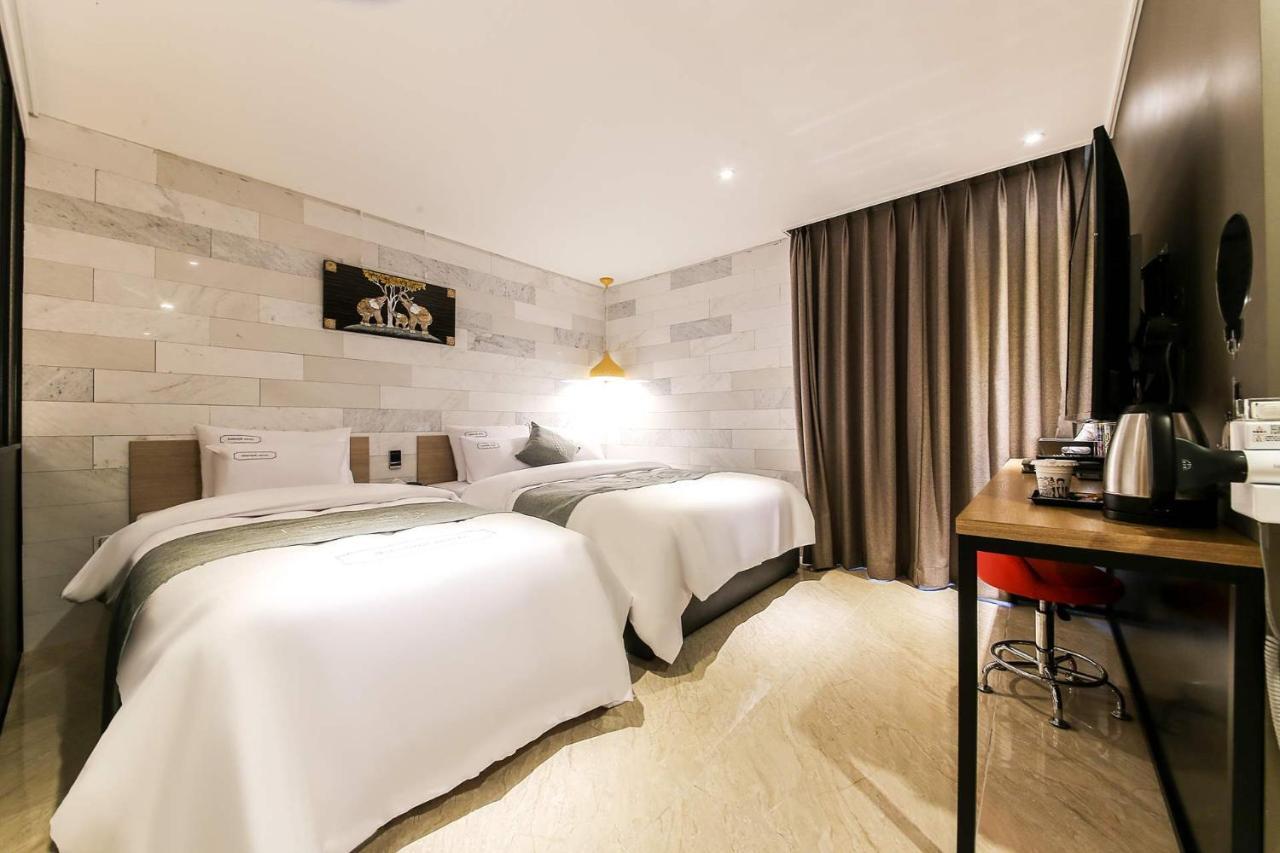 Docking Hotel Gimpo ภายนอก รูปภาพ