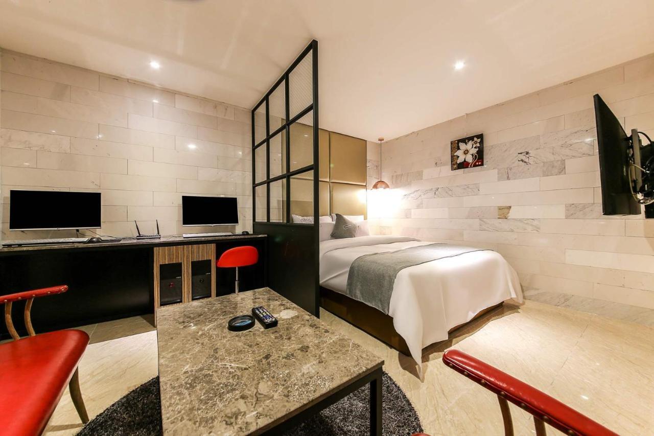 Docking Hotel Gimpo ภายนอก รูปภาพ